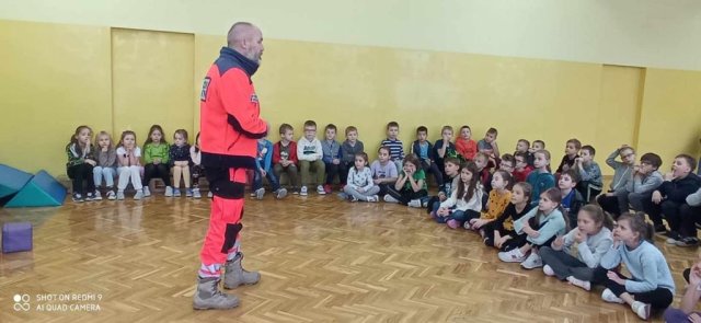 b_1024_768_0_00_images_2023_2024_Swietlica_ratownik_408856940_818982510029699_1287661348392174316_n